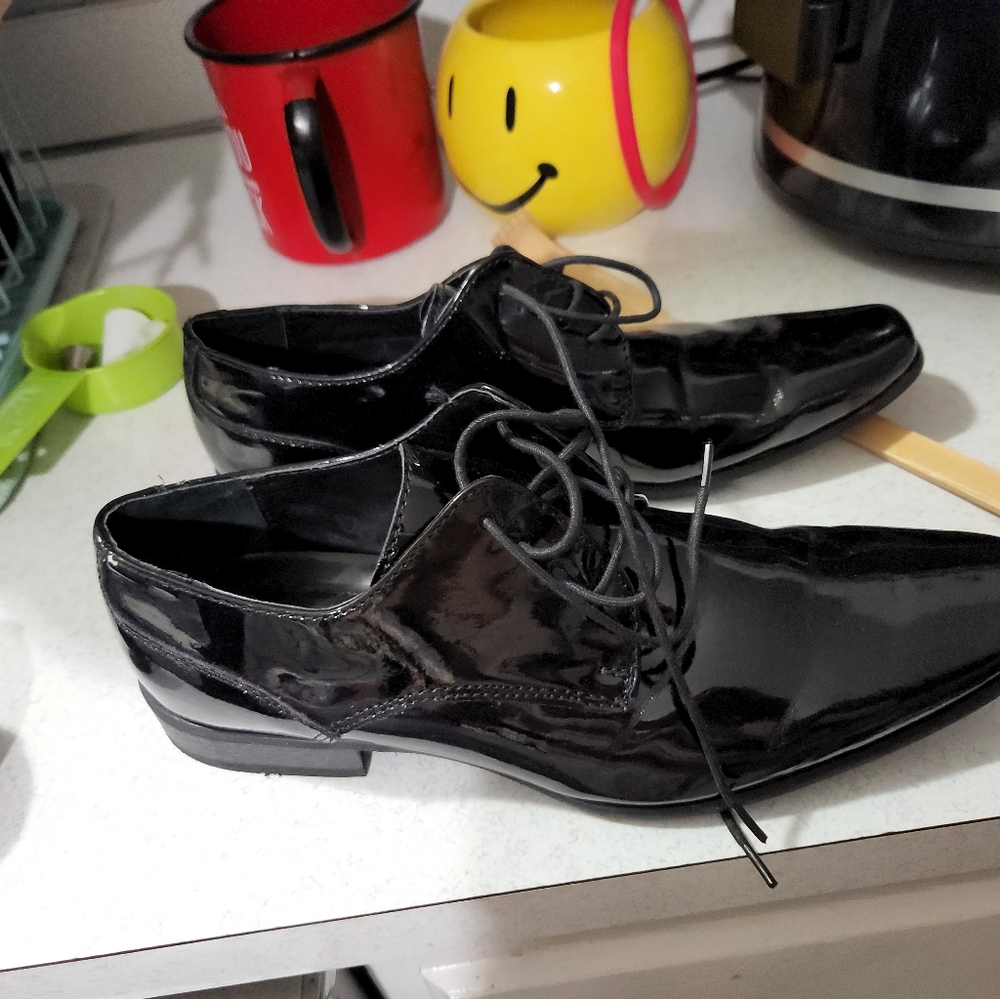 Calvin Klein new size 8.5